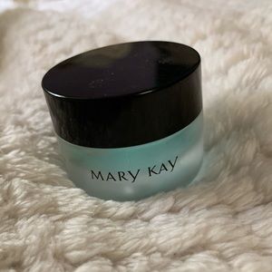 Mary Kay Soothing Eye Gel